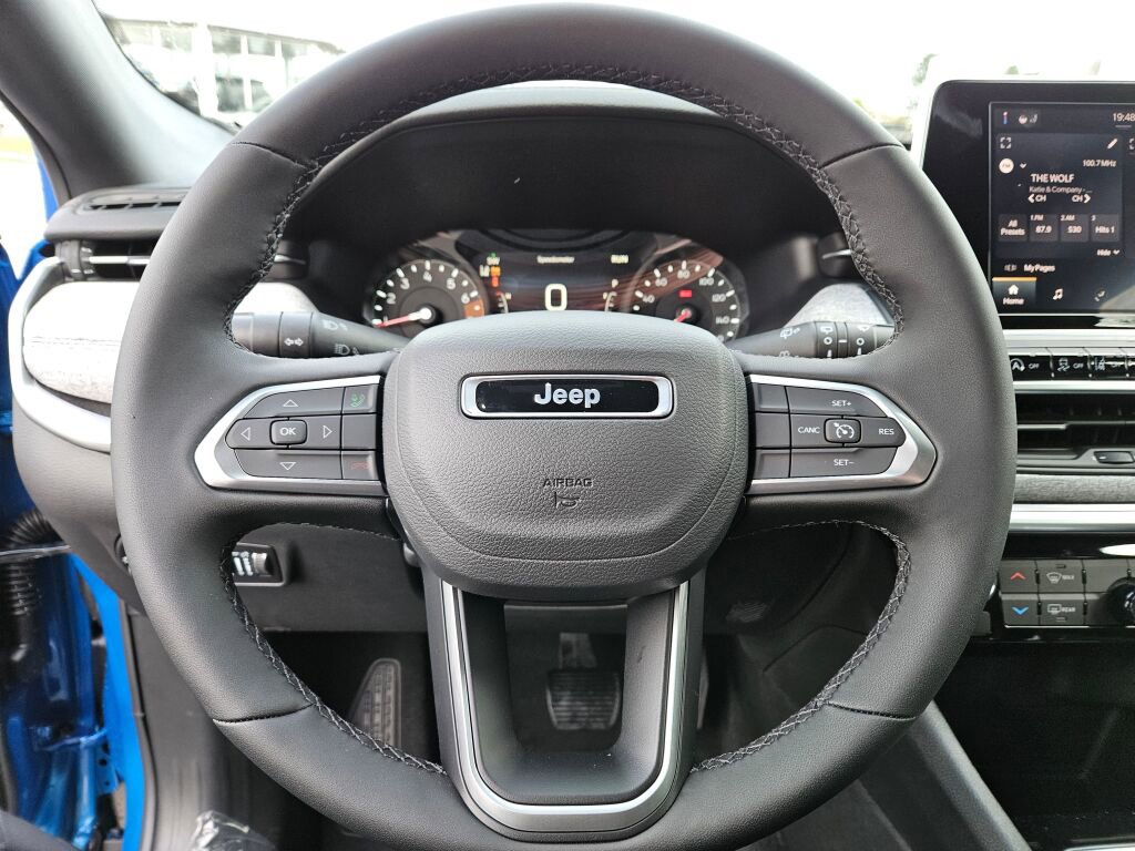 New 2026 Jeep Compass Latitude AWD/4WD image 18