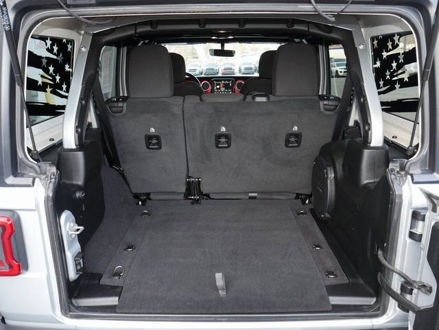 Used 2023 Jeep Wrangler Unlimited Rubicon w/ Dual Top Group image 11