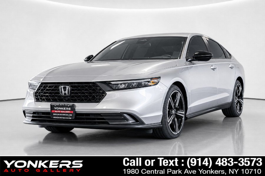Used 2026 Honda Accord Sport image 2