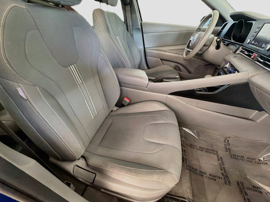 Used 2022 Hyundai Elantra SEL w/ Preferred Accessory Package FWD image 27