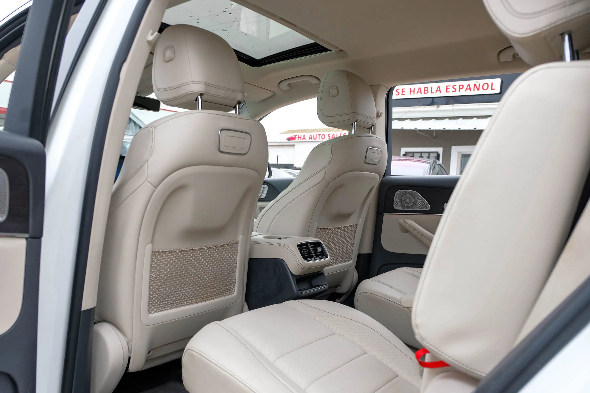 Used 2020 Mercedes-Benz GLS 450 4MATIC image 42