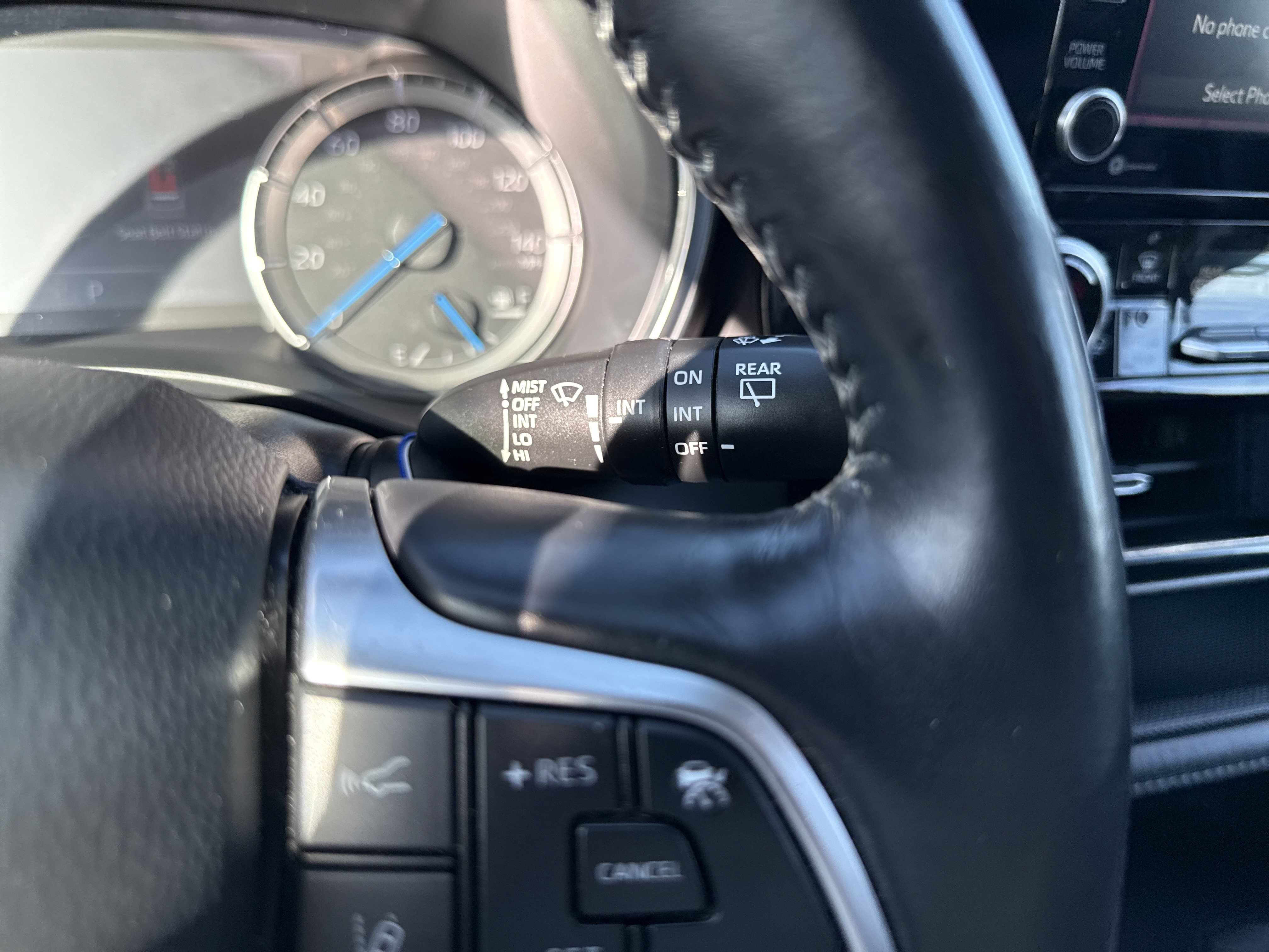 Used 2021 Toyota Highlander Limited image 25