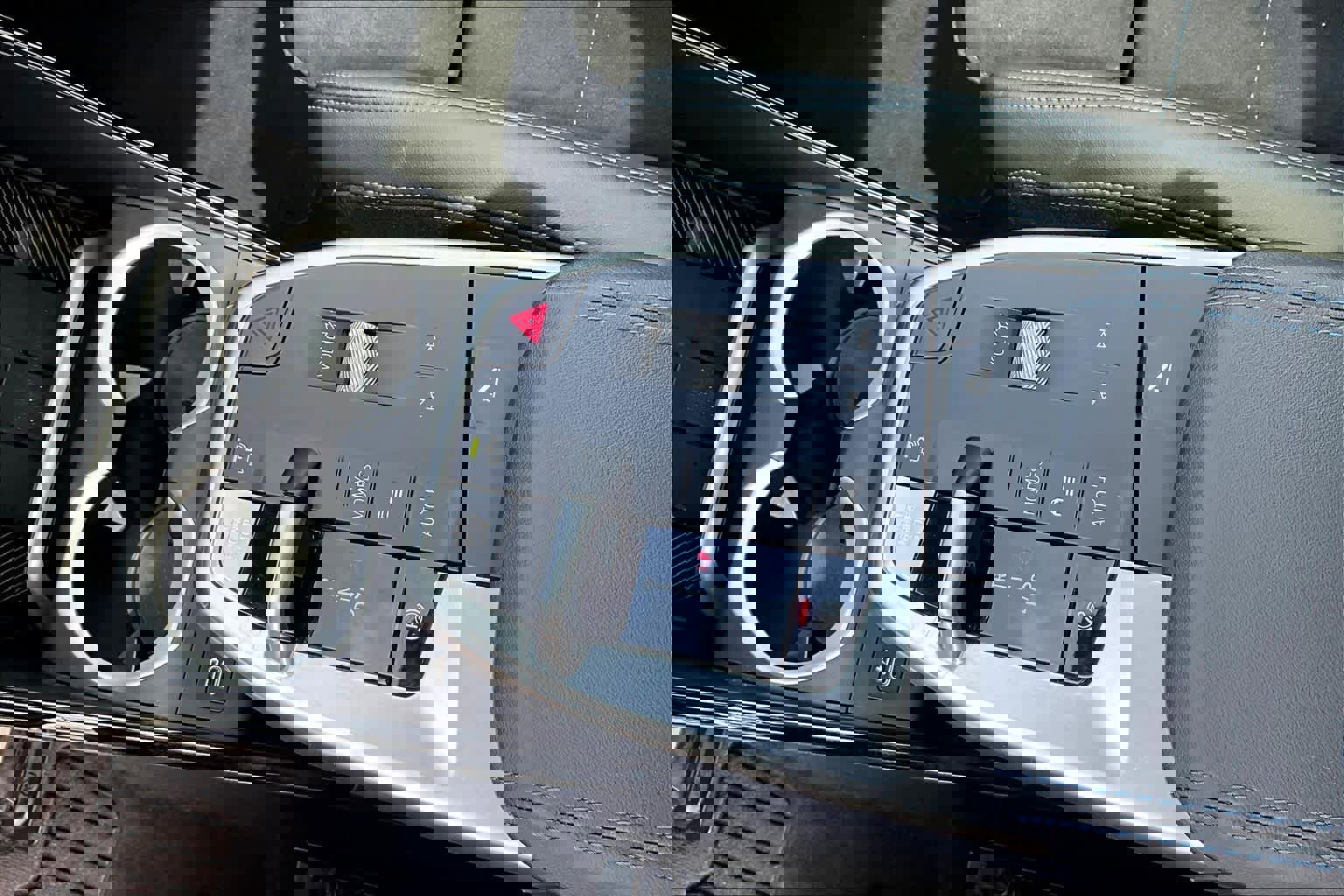 Used 2025 BMW X1 xDrive28i image 37