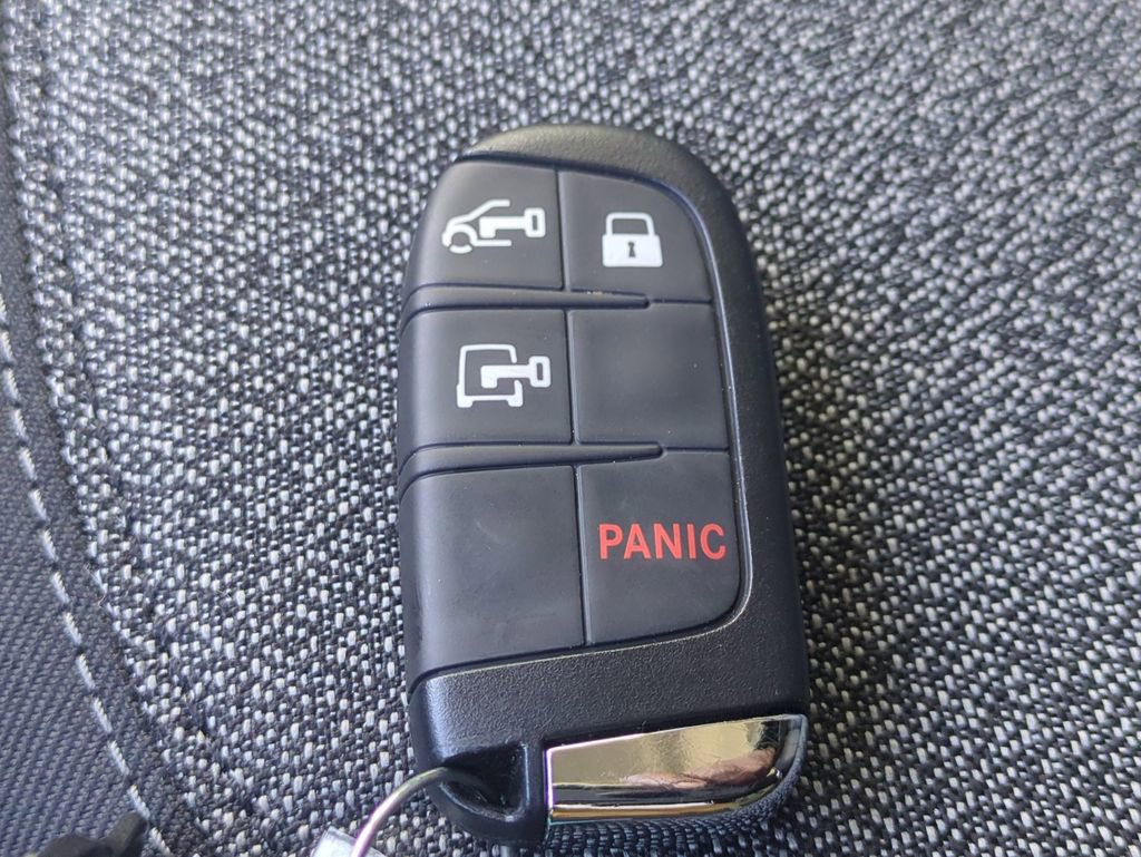 Used 2025 RAM ProMaster 3500 w/ Convenience Group image 31