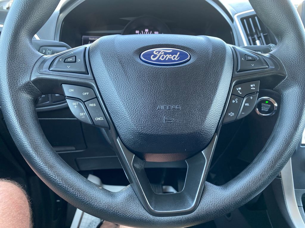 Used 2022 Ford Edge SE w/ Black Appearance Package image 15