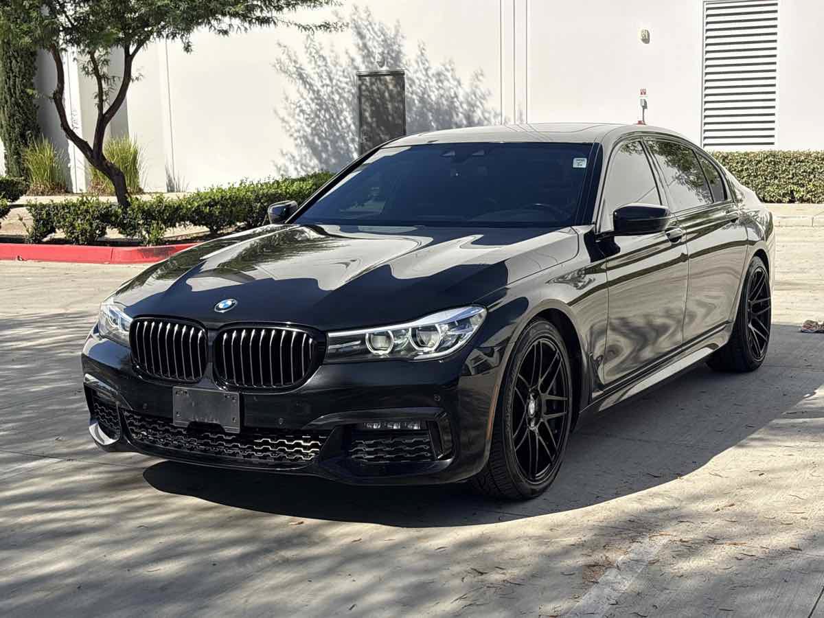 Used 2019 BMW 740i w/ M Sport Package RWD image 7