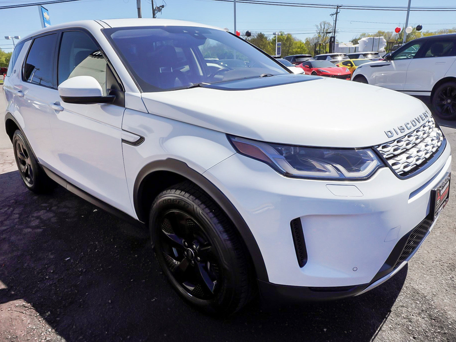 Used 2020 Land Rover Discovery Sport SE AWD/4WD image 3
