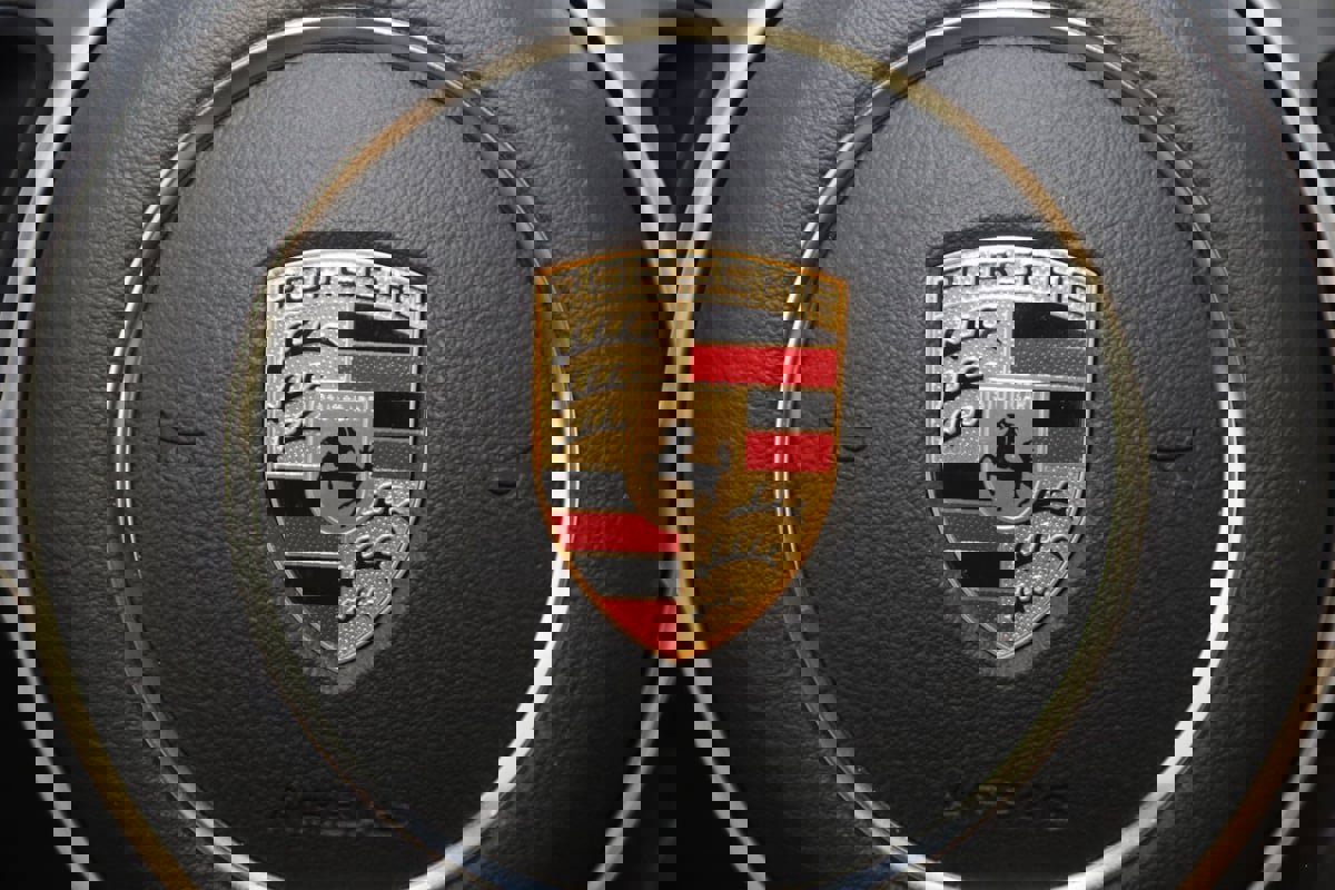 Used 2023 Porsche Cayenne Coupe image 73