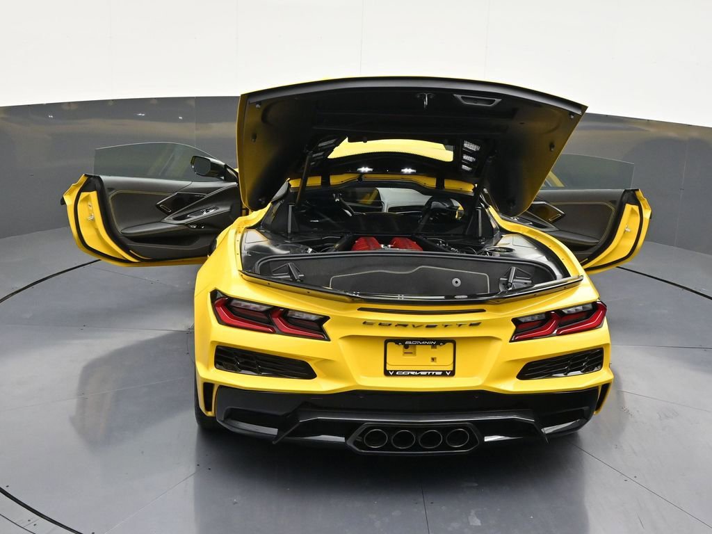 Used 2026 Chevrolet Corvette Z06 w/ Stealth Interior Trim Package image 35
