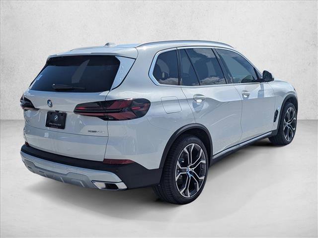 Used 2026 BMW X5 sDrive40i RWD image 2