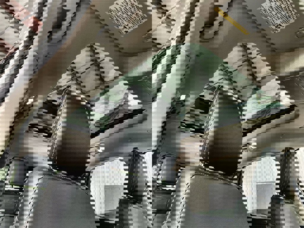 Used 2020 Ford Escape Titanium w/ Titanium Premium Package 2.0 image 29