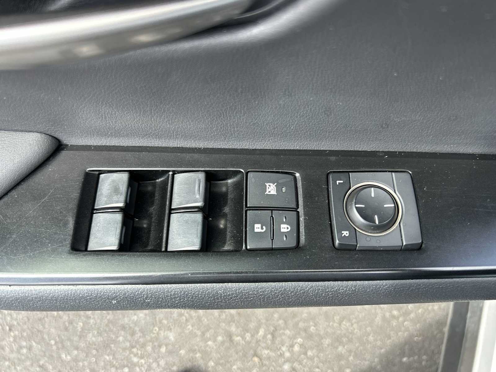 Used 2022 Lexus UX 200 FWD image 15