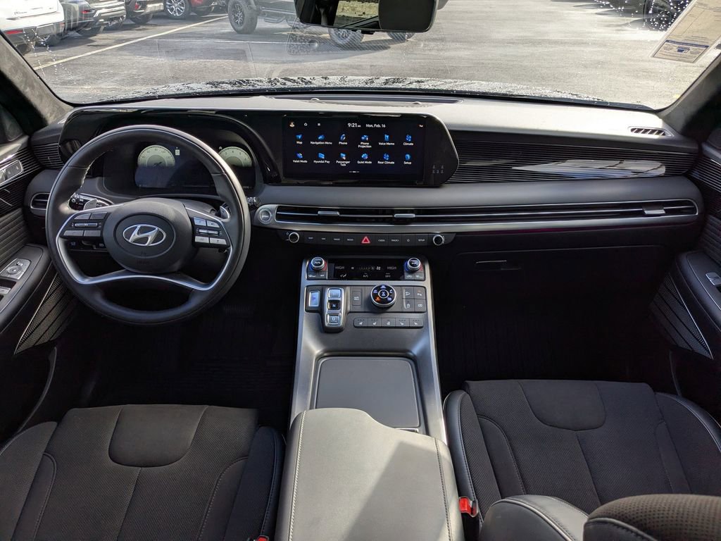 Used 2025 Hyundai Palisade Calligraphy image 18