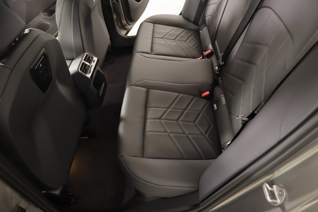 New 2025 BMW i5 xDrive40 w/ M Sport Package image 13