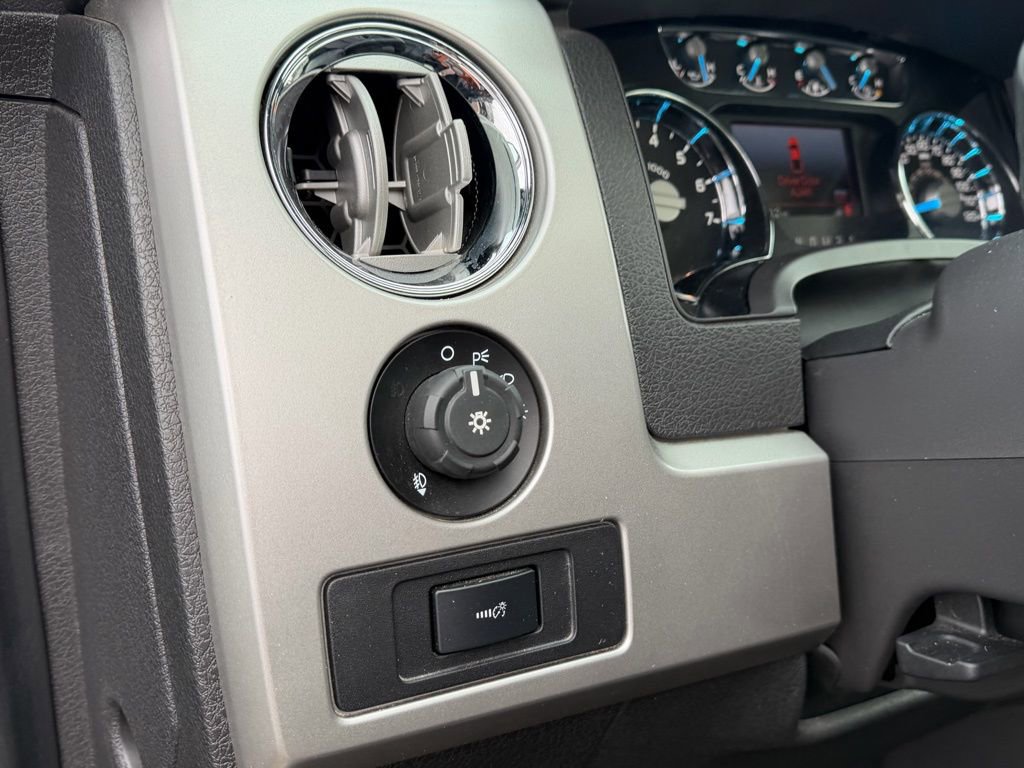 Used 2013 Ford F150 Lariat w/ Luxury Equipment Group image 10