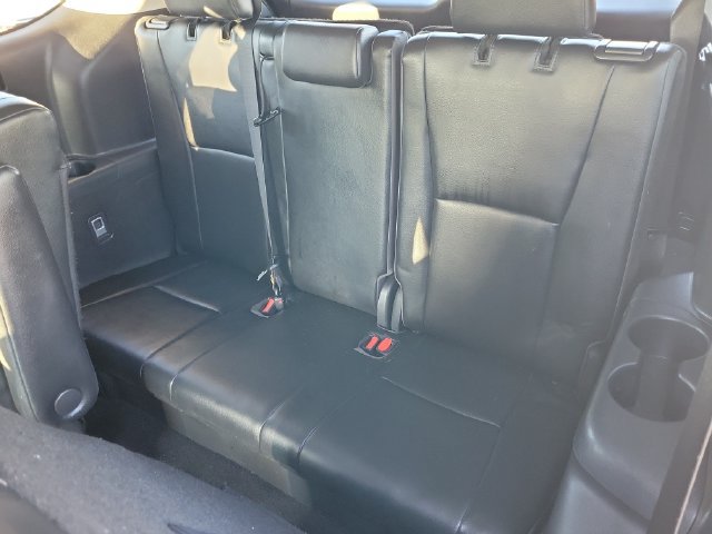 Used 2023 Toyota Highlander XLE FWD image 13