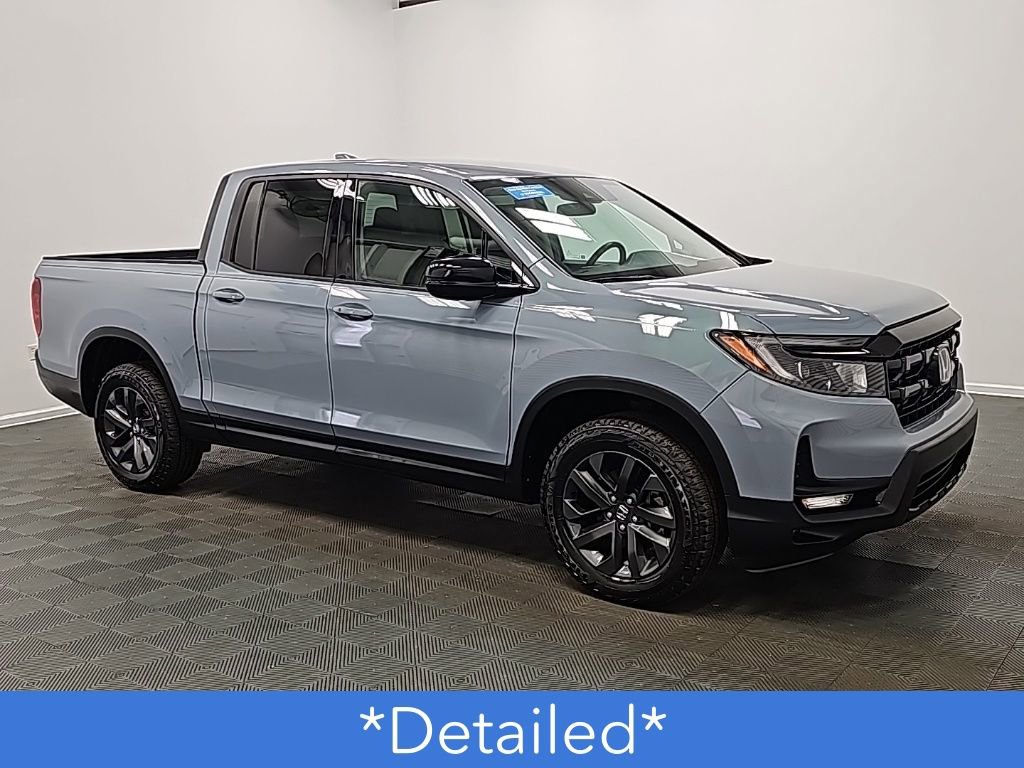 Used 2024 Honda Ridgeline Sport image 2