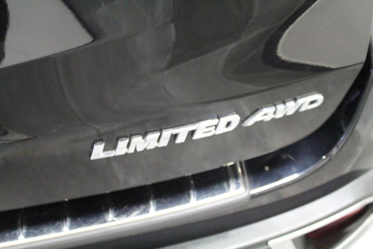 Used 2017 Toyota Highlander Limited Platinum image 34