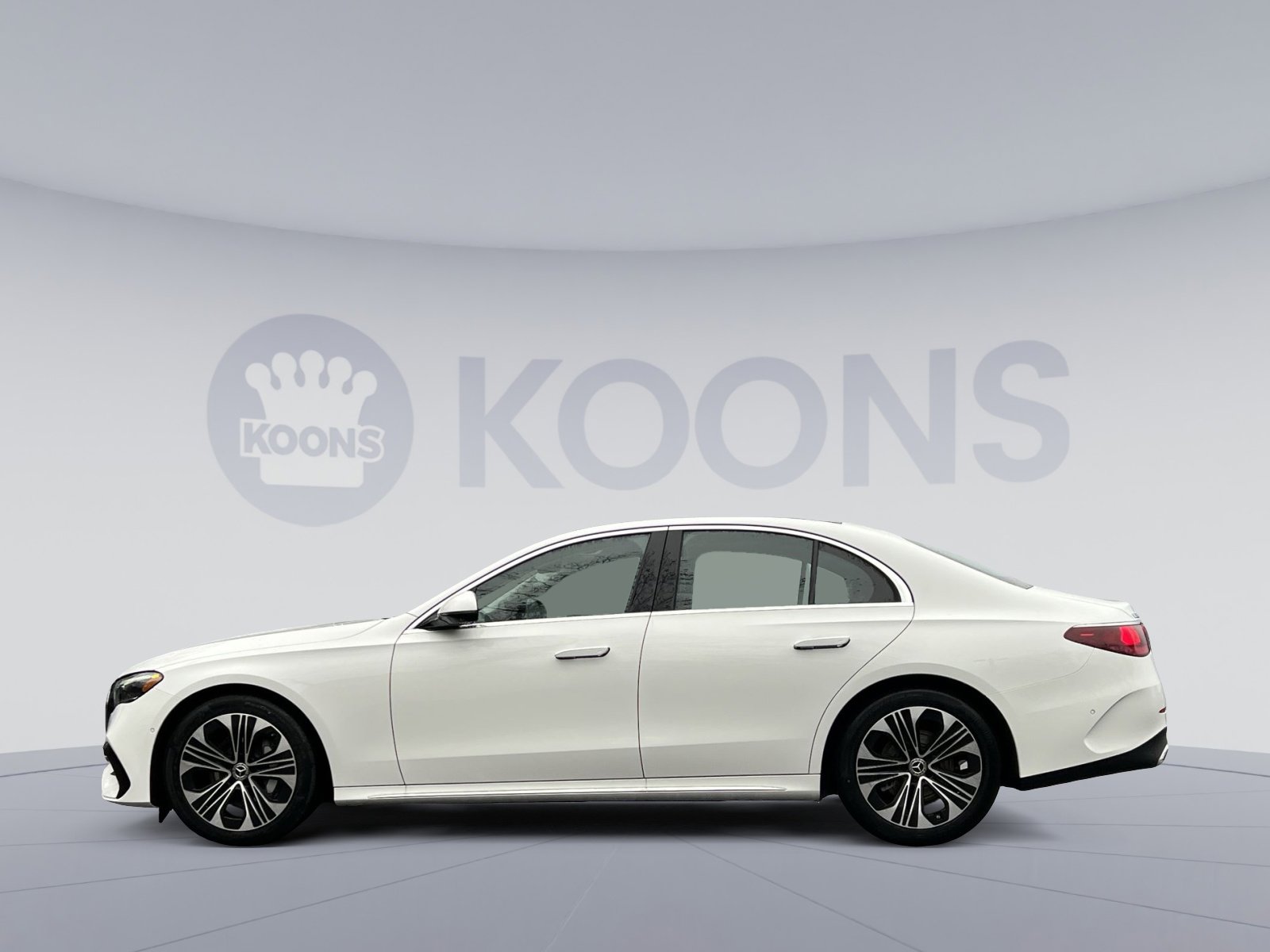 New 2026 Mercedes-Benz E 350 4MATIC Sedan image 2