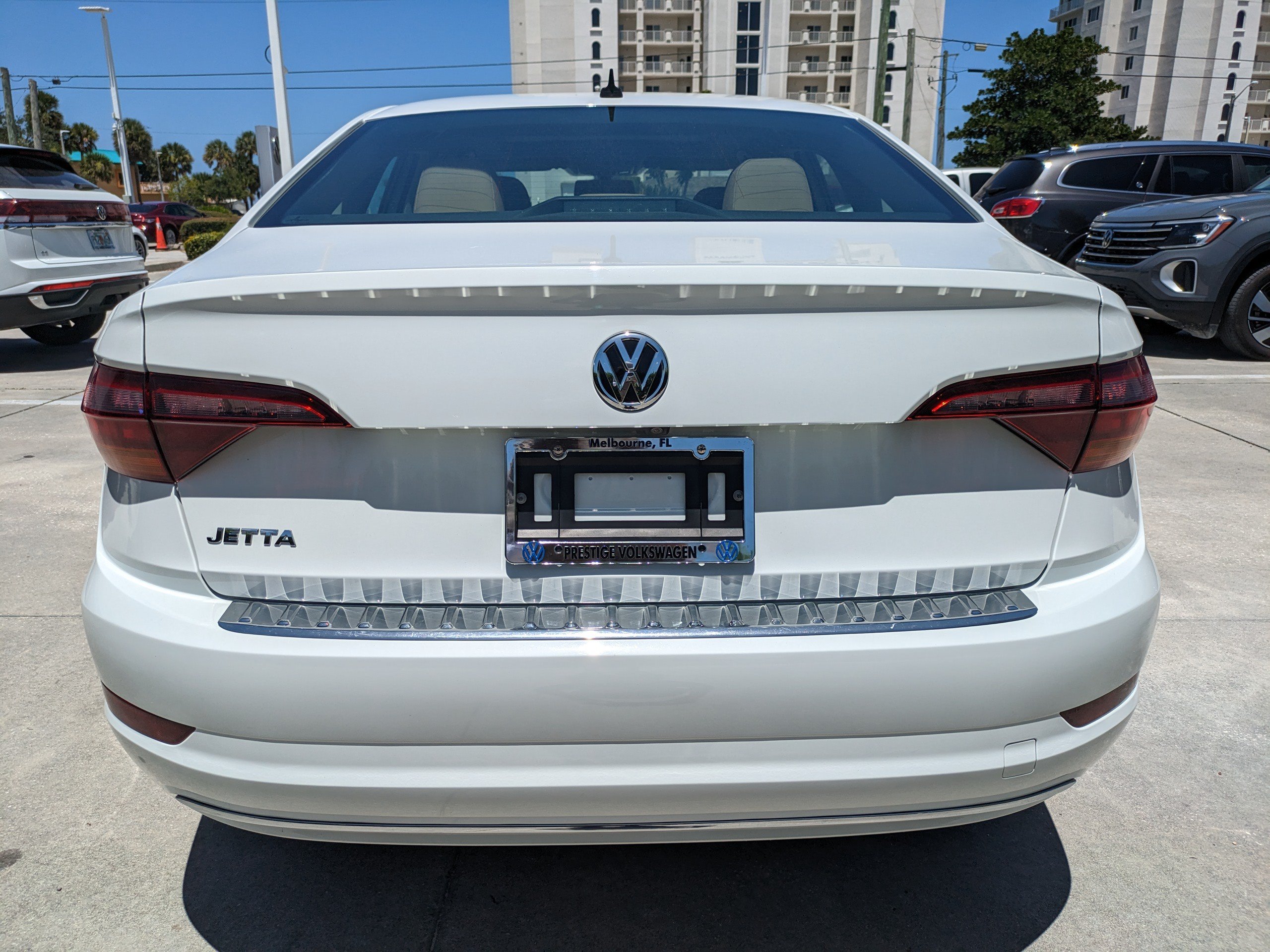 Used 2019 Volkswagen Jetta SE w/ Cold Weather Package FWD image 5