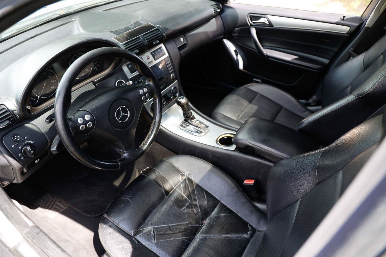 Used 2005 Mercedes-Benz C 230 Sedan image 4