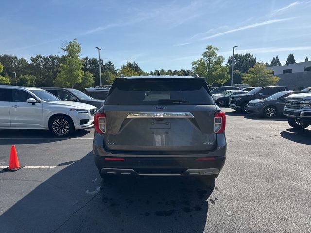 Used 2021 Ford Explorer XLT w/ Equipment Group 202A AWD/4WD image 4