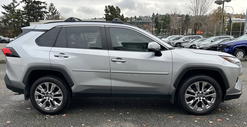 Certified 2024 Toyota RAV4 XLE Premium image 4