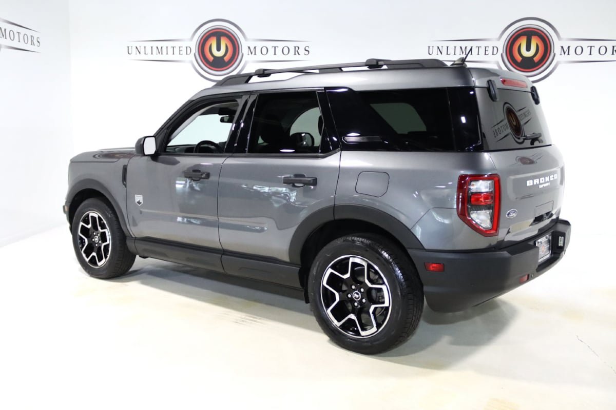 Used 2021 Ford Bronco Sport Big Bend w/ Big Bend Package AWD/4WD image 3