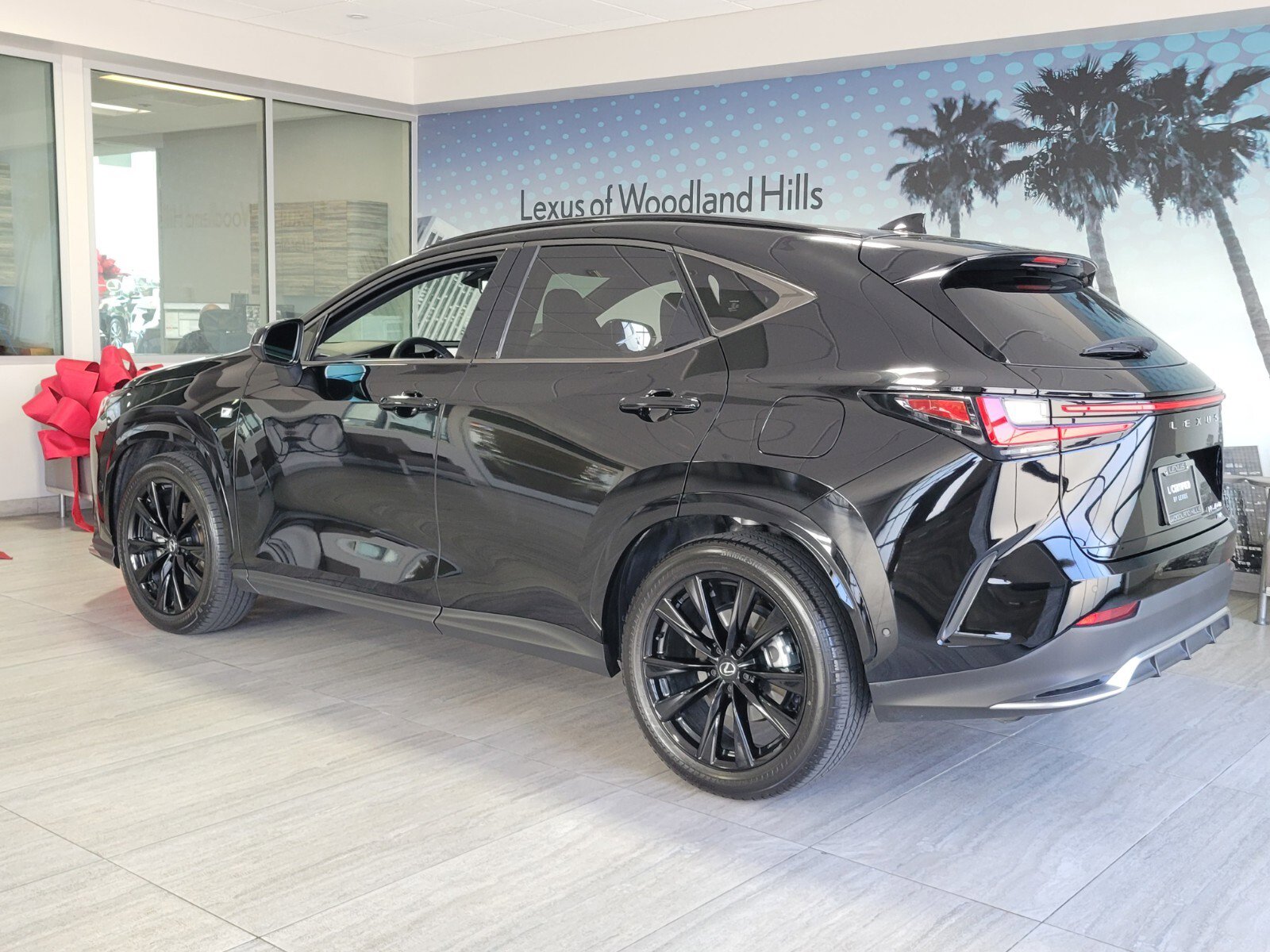 Used 2025 Lexus NX 450h+ F Sport w/ Towing Package (2000 Lbs) image 3