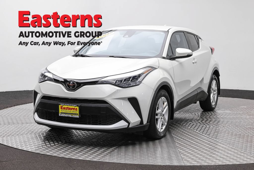 Used 2021 Toyota C-HR LE FWD image 1