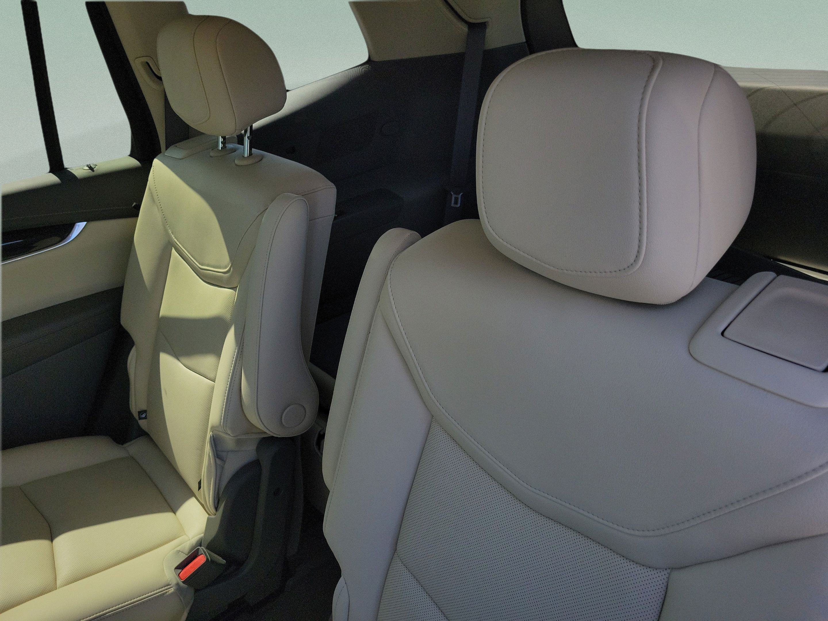 Used 2024 Cadillac XT6 Premium Luxury FWD image 10