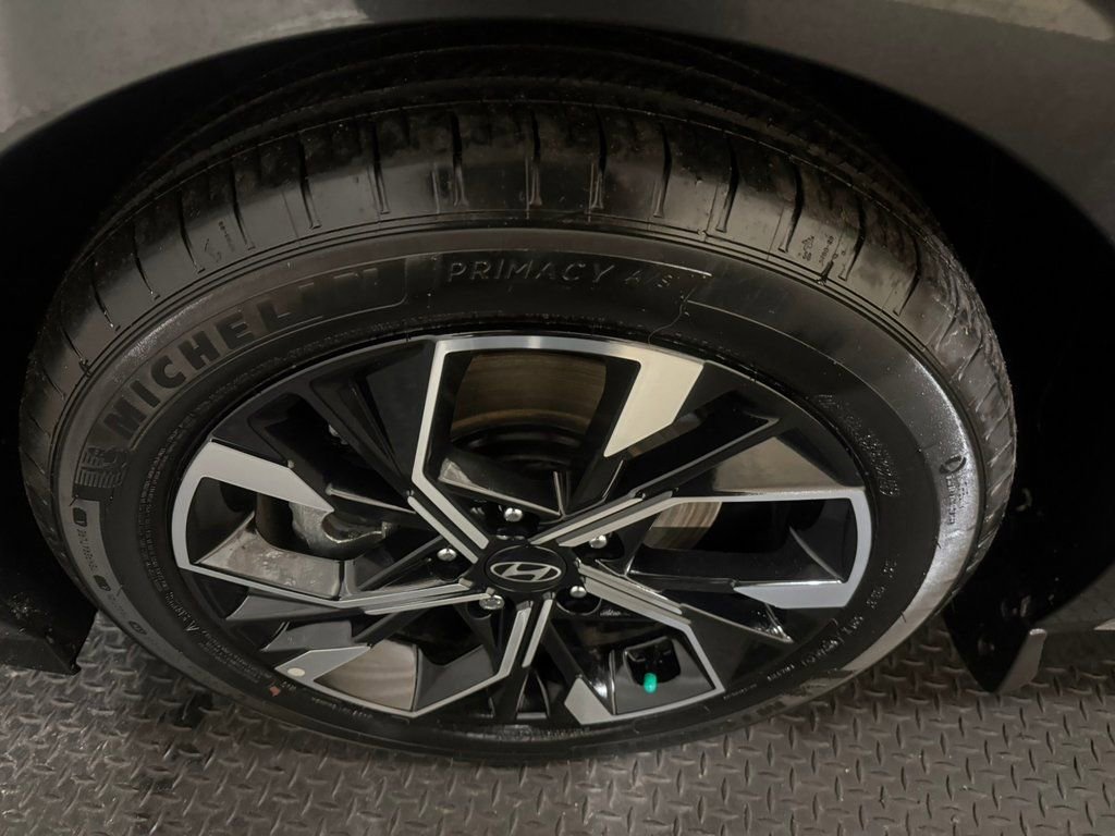 Certified 2025 Hyundai Sonata SEL image 18