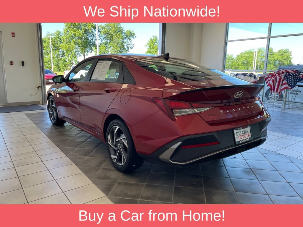 Used 2025 Hyundai Elantra Sport FWD image 7