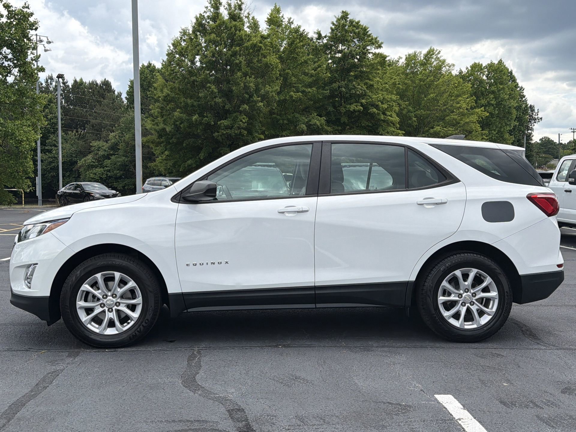 Used 2020 Chevrolet Equinox LS AWD/4WD image 23