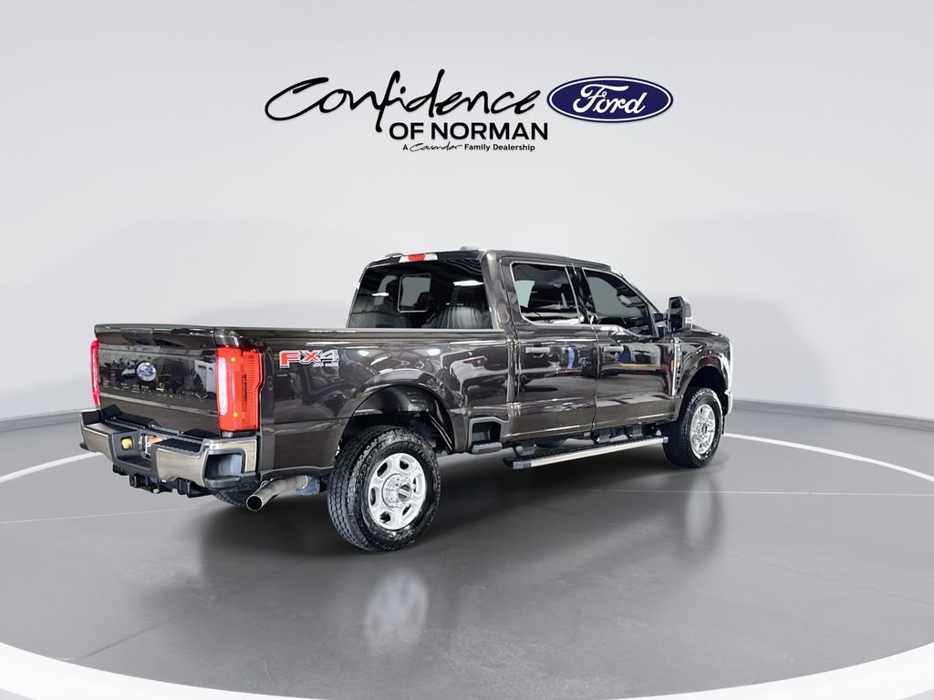 Used 2025 Ford F250 XLT w/ FX4 Off-Road Package AWD/4WD image 9