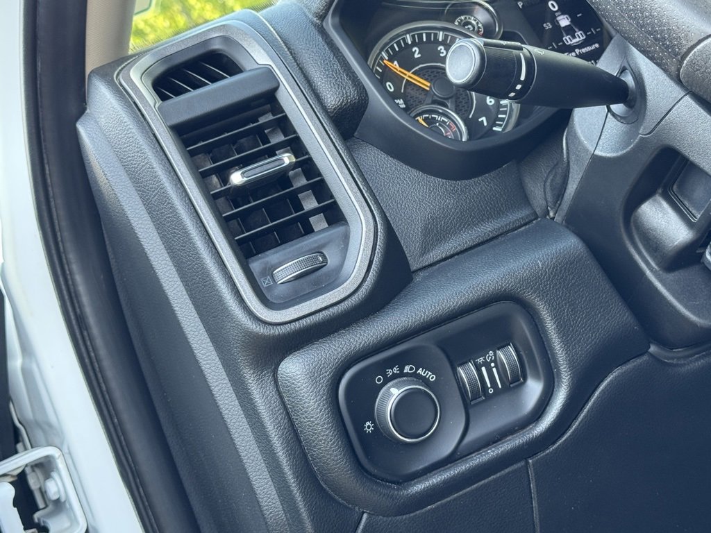 Used 2019 RAM 3500 Tradesman image 10