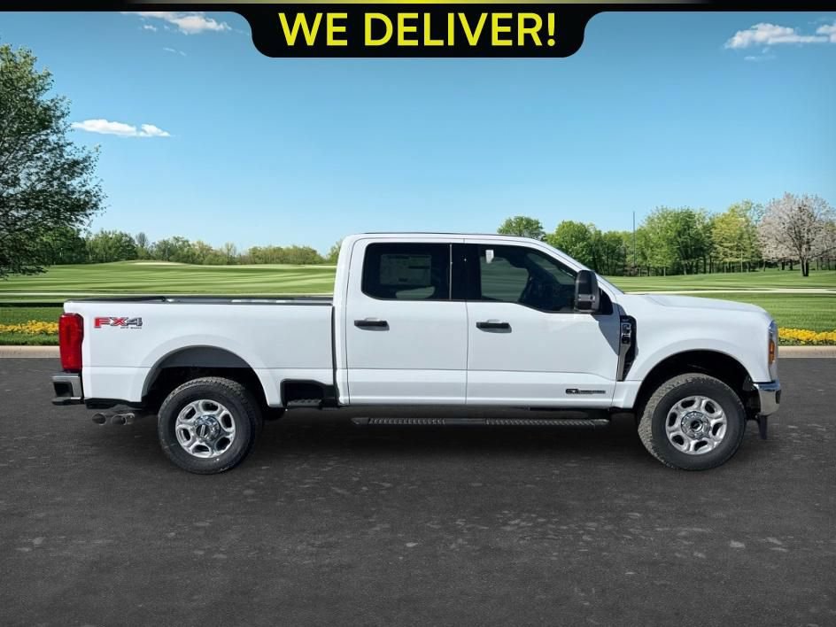Used 2026 Ford F350 XLT w/ FX4 Off-Road Package AWD/4WD image 3