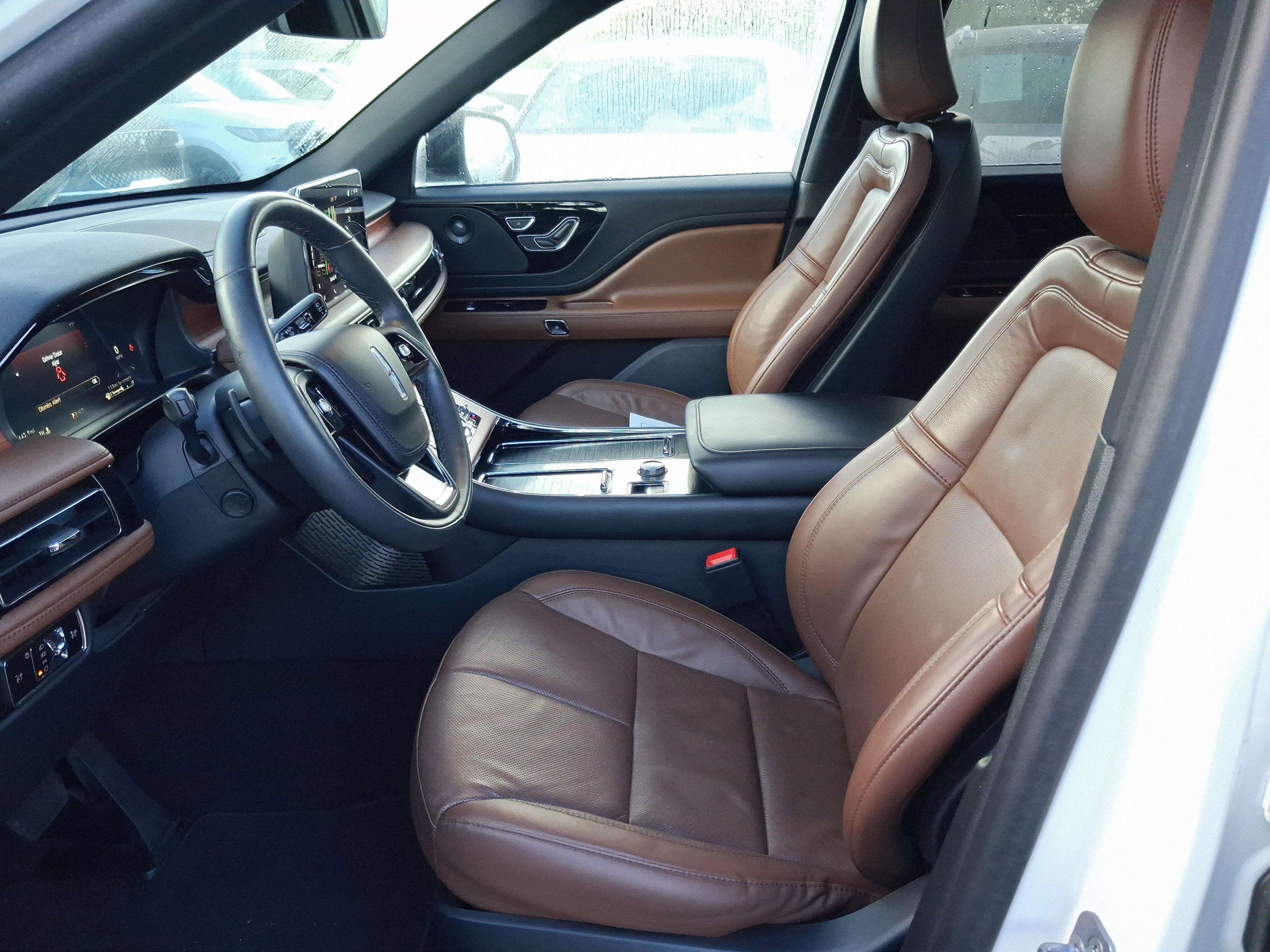 Certified 2024 Lincoln Aviator Reserve w/ Elements Package Plus RWD image 12