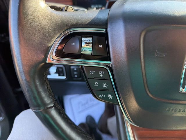 Used 2023 Lincoln Navigator Reserve AWD/4WD image 17