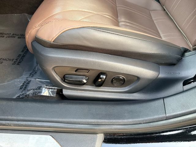 Used 2024 Lexus ES 350 Ultra Luxury w/ Accessory Package (Z2) FWD image 19