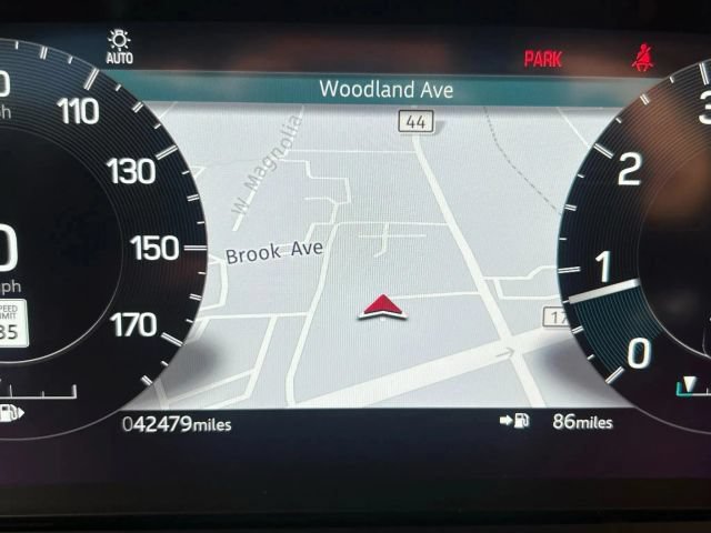 Used 2021 Land Rover Discovery Sport SE AWD/4WD image 14