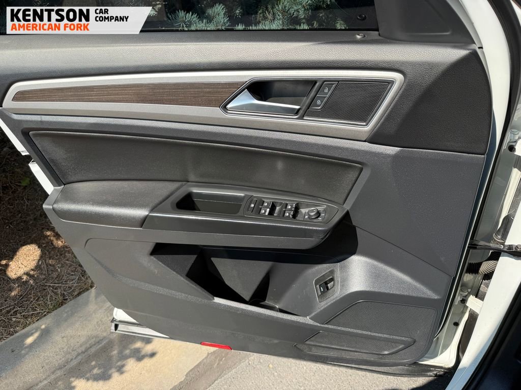 Used 2019 Volkswagen Atlas SE image 19