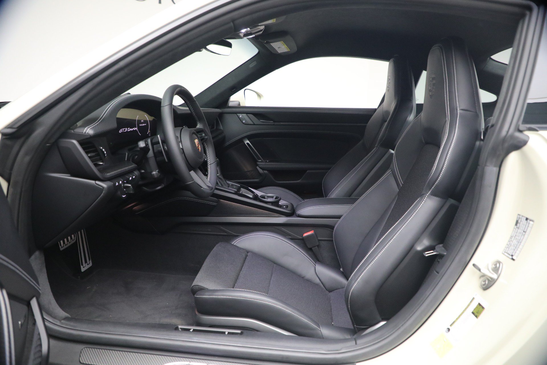 Used 2026 Porsche 911 GT3 RWD image 13