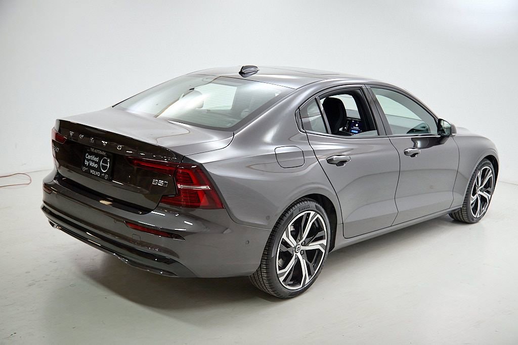 Used 2023 Volvo S60 B5 Ultimate image 9