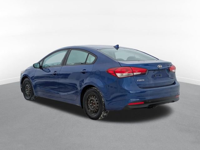 Used 2017 Kia Forte LX image 4