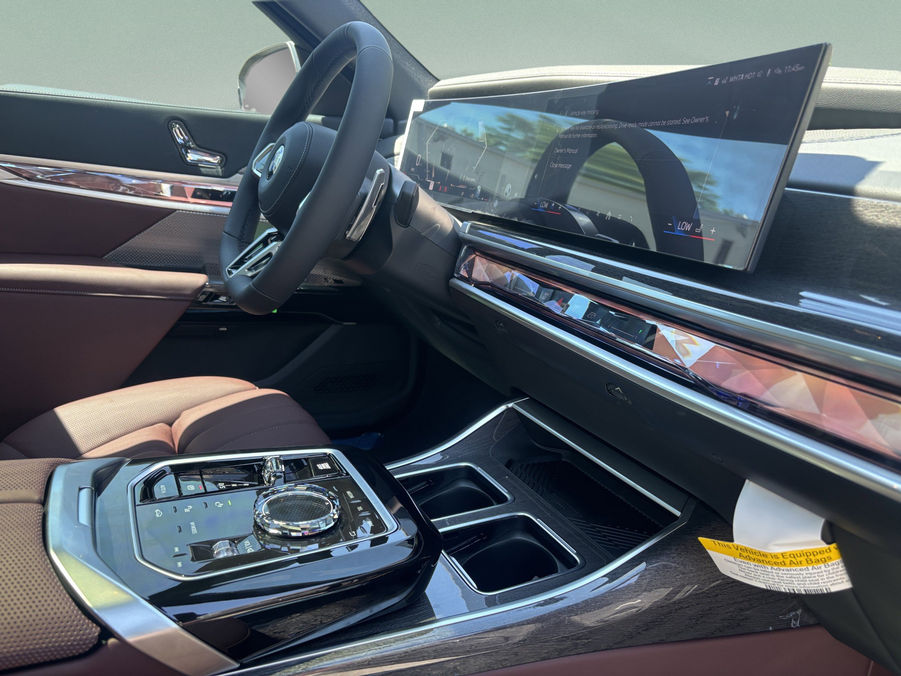 Used 2026 BMW 760i xDrive w/ Executive Package AWD/4WD image 32