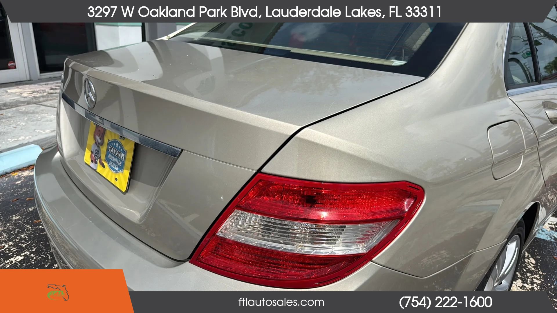 Used 2011 Mercedes-Benz C 300 Sedan image 14