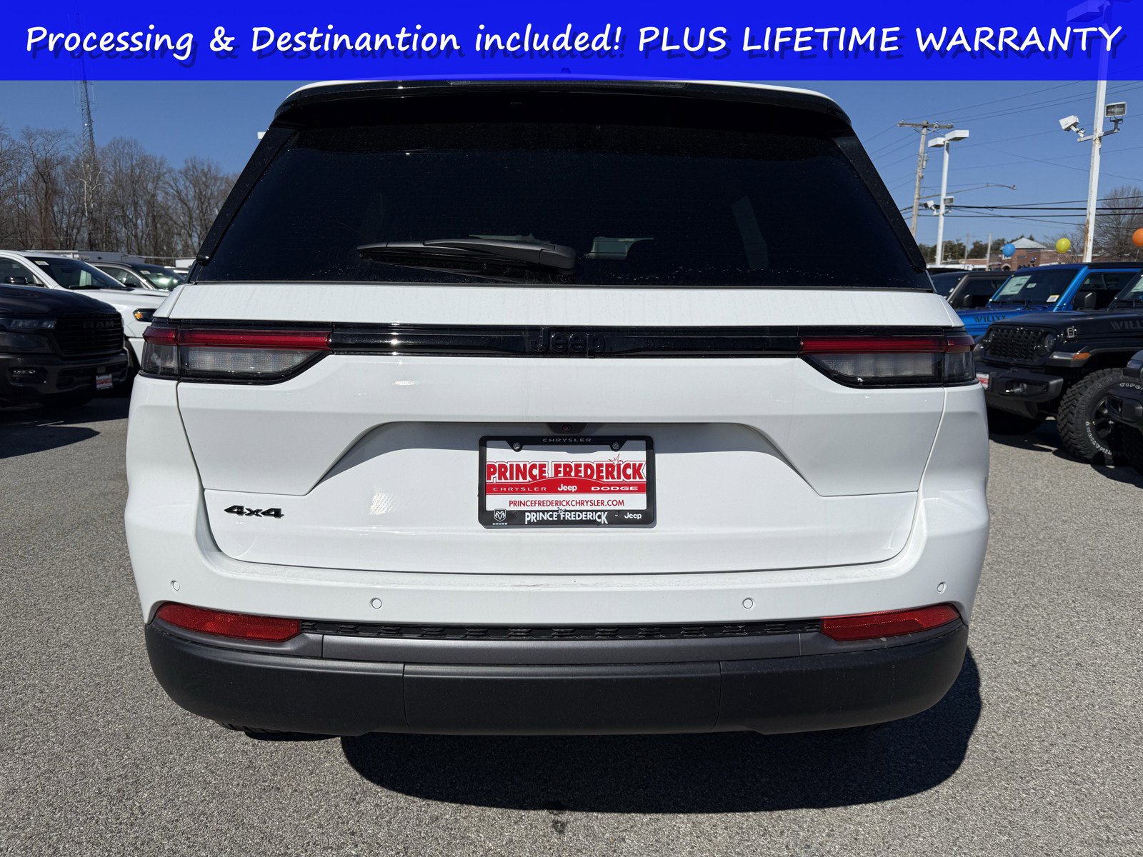 New 2026 Jeep Grand Cherokee Altitude AWD/4WD image 4