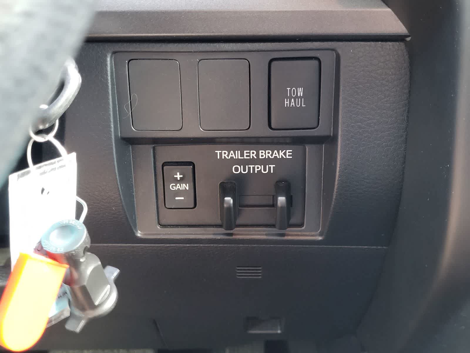 Used 2020 Toyota Tundra SR5 w/ SX Package AWD/4WD image 20
