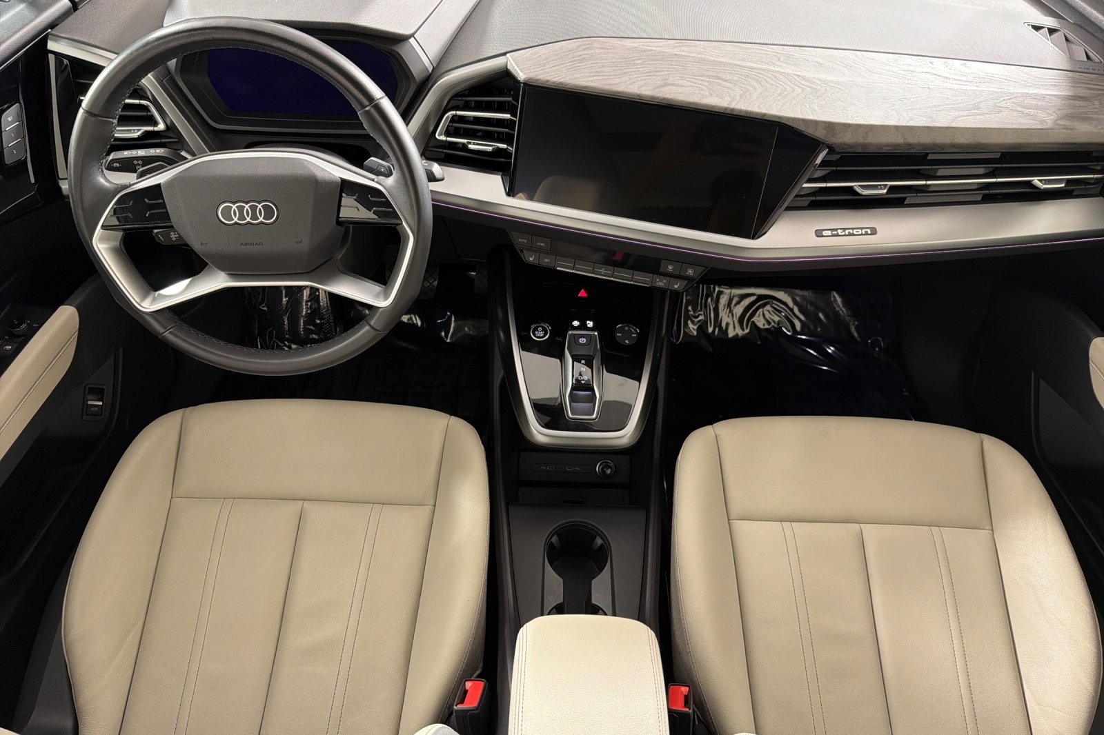 Certified 2024 Audi Q4 e-tron Prestige w/ Black Optic Package AWD/4WD image 12